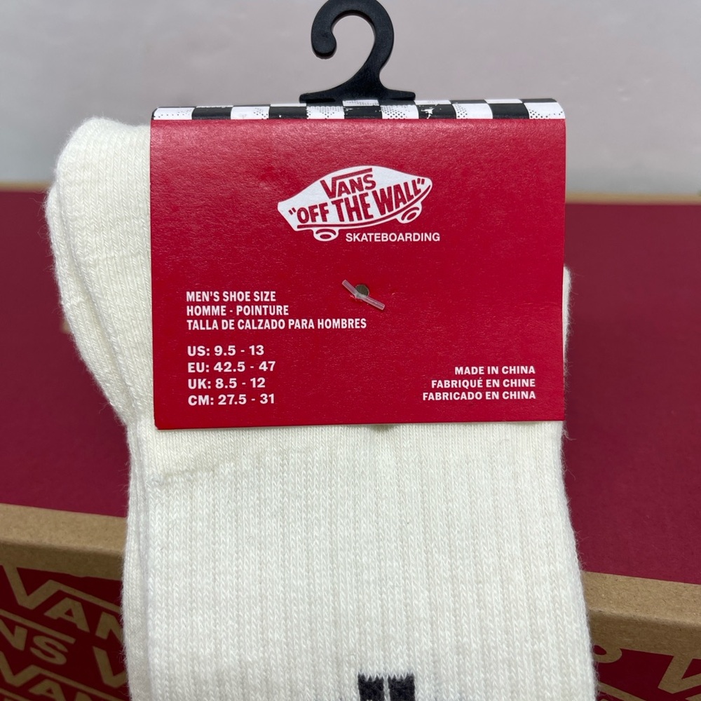 Vans Designer Logo Sport Skater Surfer Crew
Cut Socks 
Clay Crew Socks (1 pair) - Picture 2 of 16